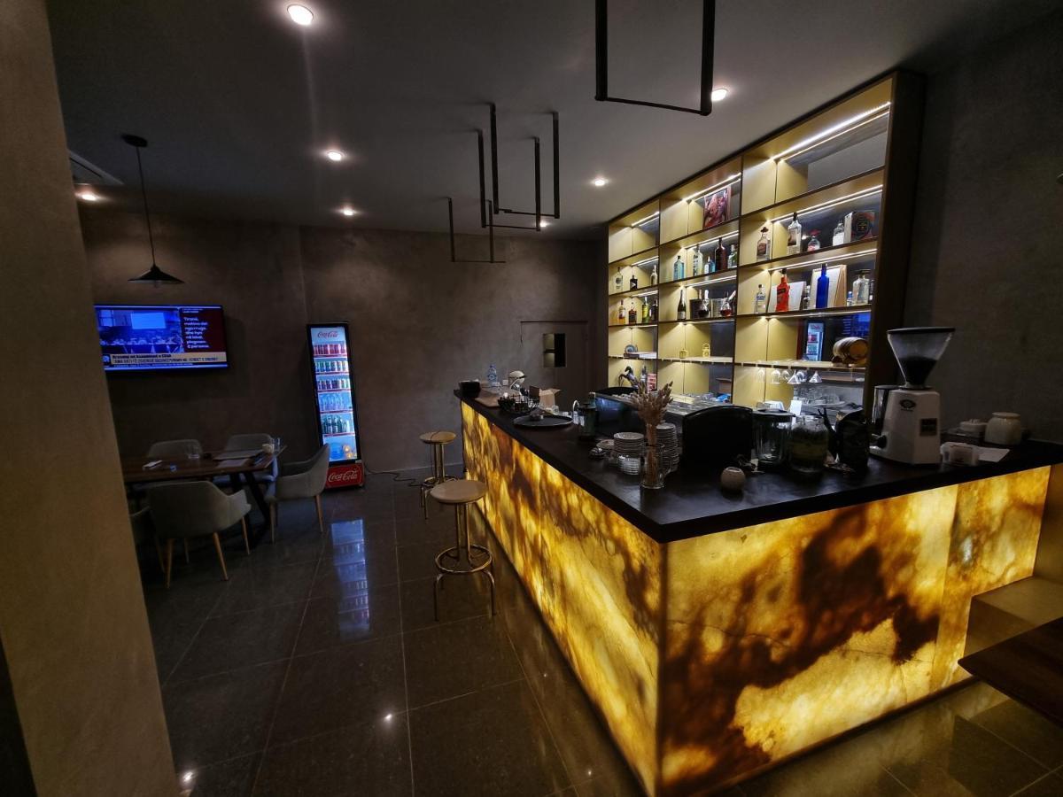 Hotel Ble Ble Вльора Екстер'єр фото