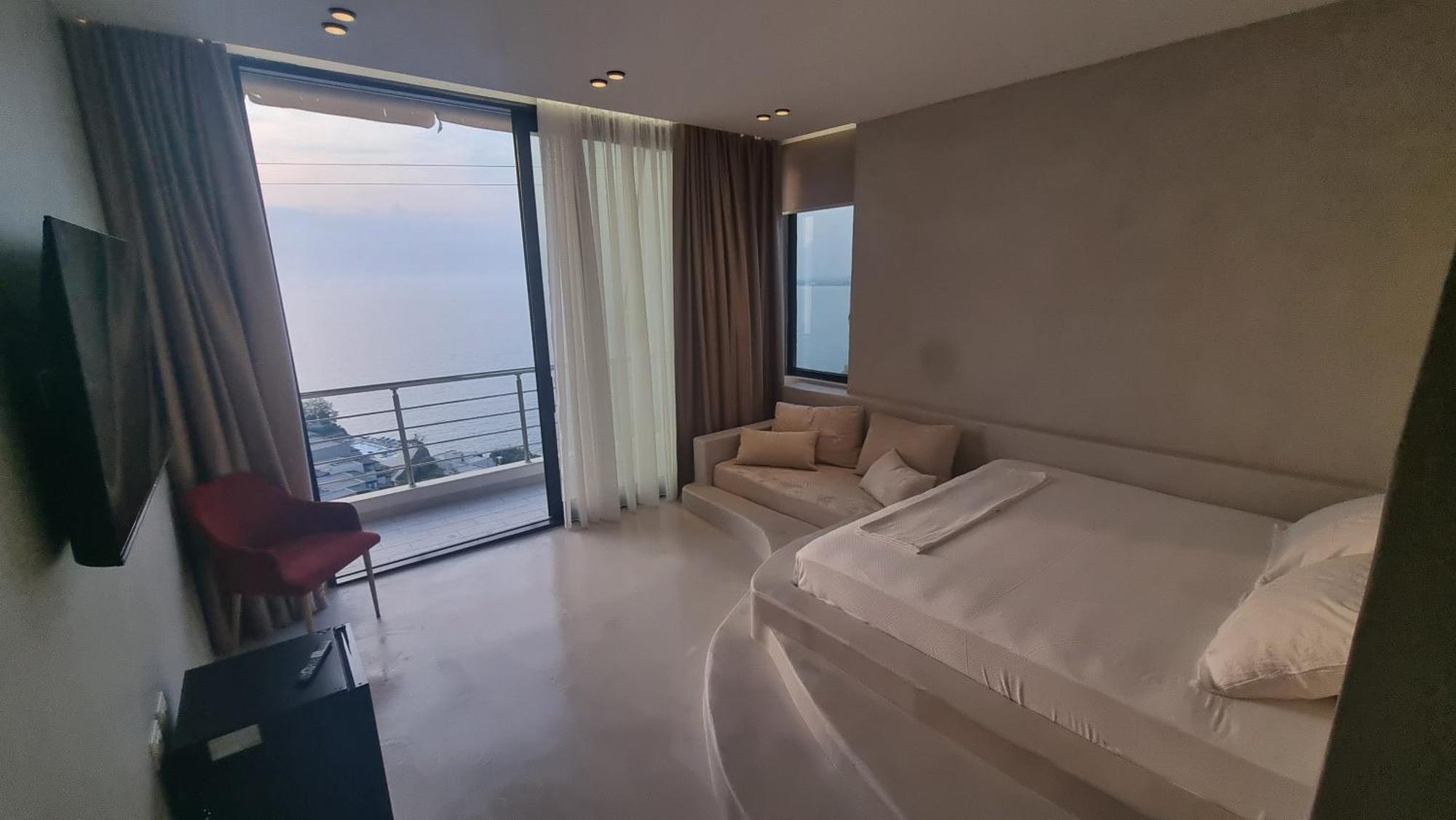 Hotel Ble Ble Вльора Екстер'єр фото