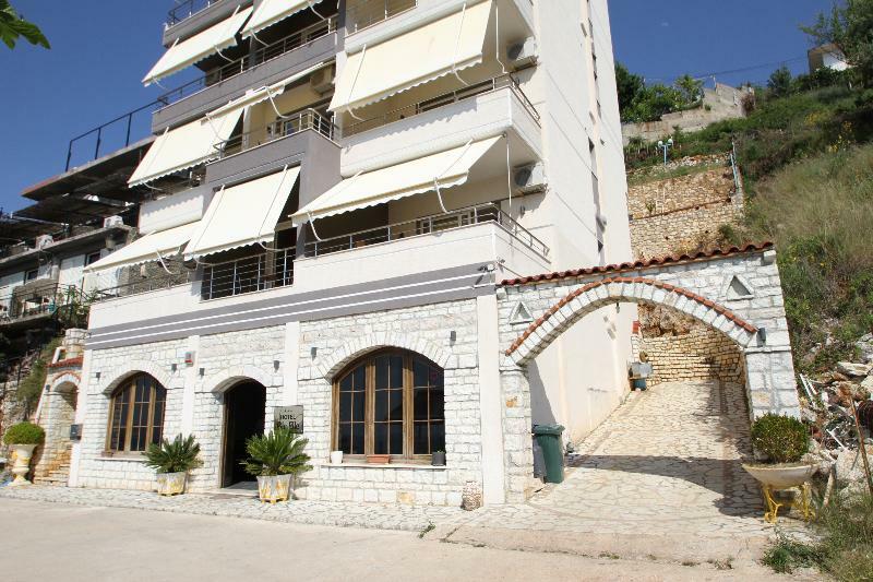 Hotel Ble Ble Вльора Екстер'єр фото
